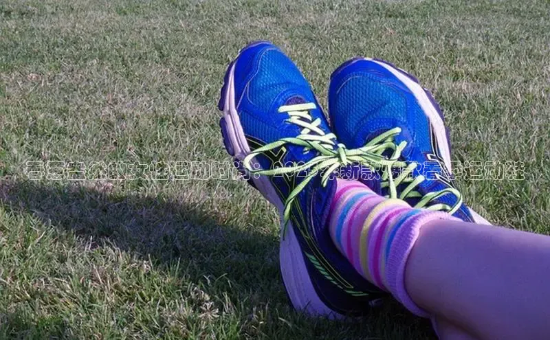 春意盎然的女性运动时尚：2025年新款爆款春季运动鞋
