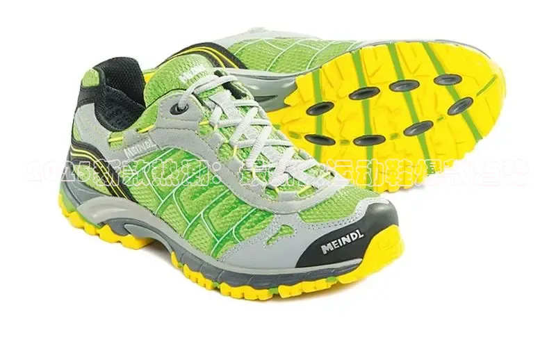 2025新款热潮：最新女运动鞋爆款趋势